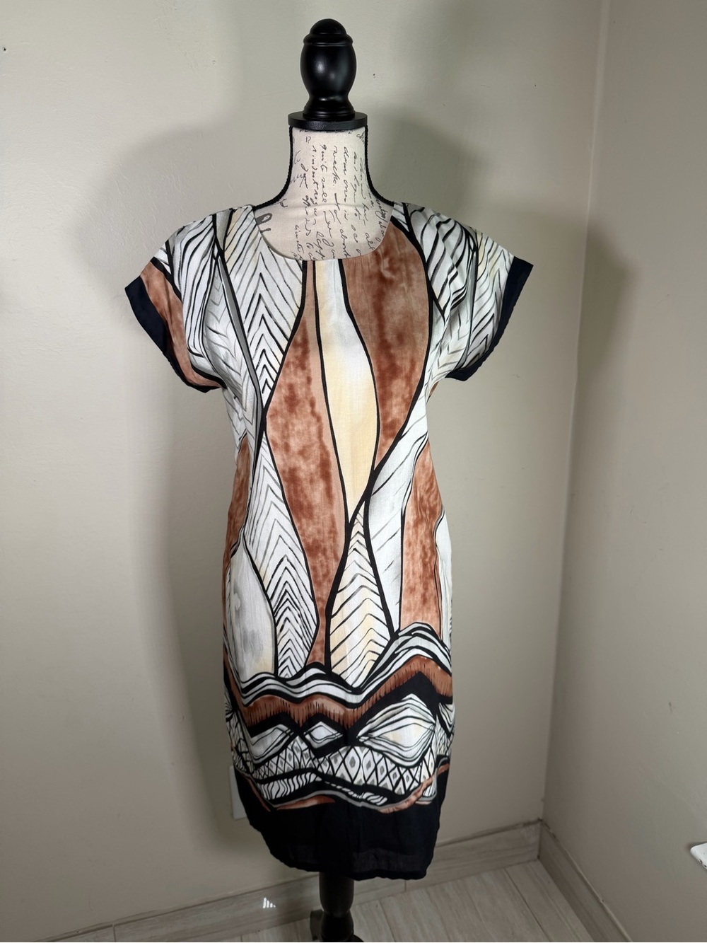 Abstract Brown & White Short-Sleeve Tunic by